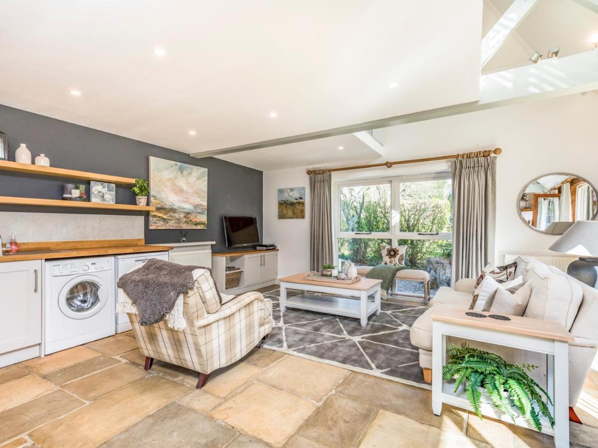Pass The Keys Peaceful And Beautiful 1 Bedroom Barn Conversion チチェスター エクステリア 写真