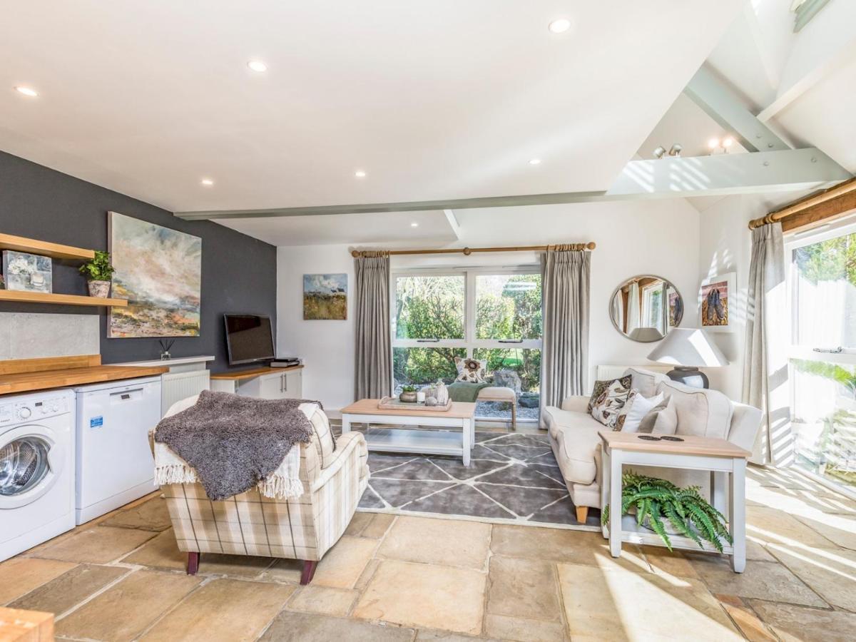Pass The Keys Peaceful And Beautiful 1 Bedroom Barn Conversion チチェスター エクステリア 写真