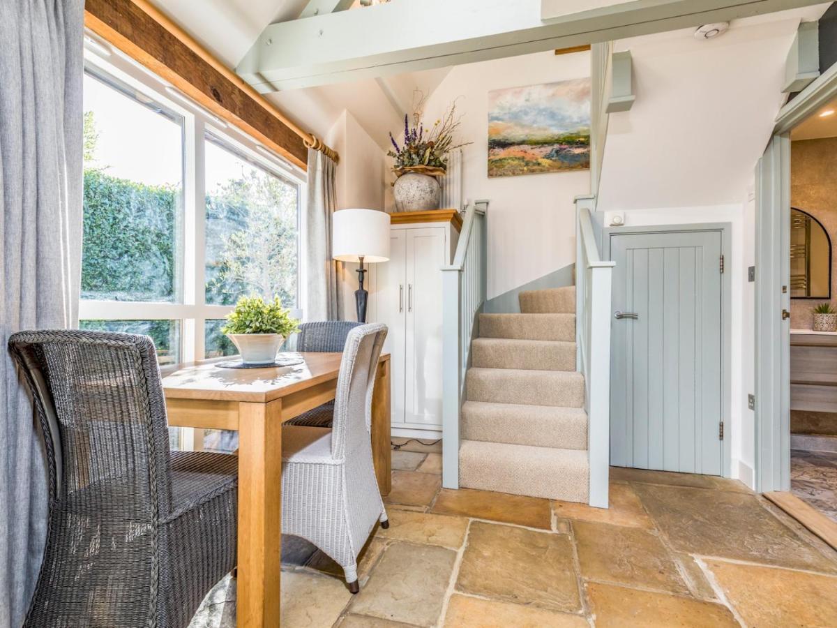 Pass The Keys Peaceful And Beautiful 1 Bedroom Barn Conversion チチェスター エクステリア 写真