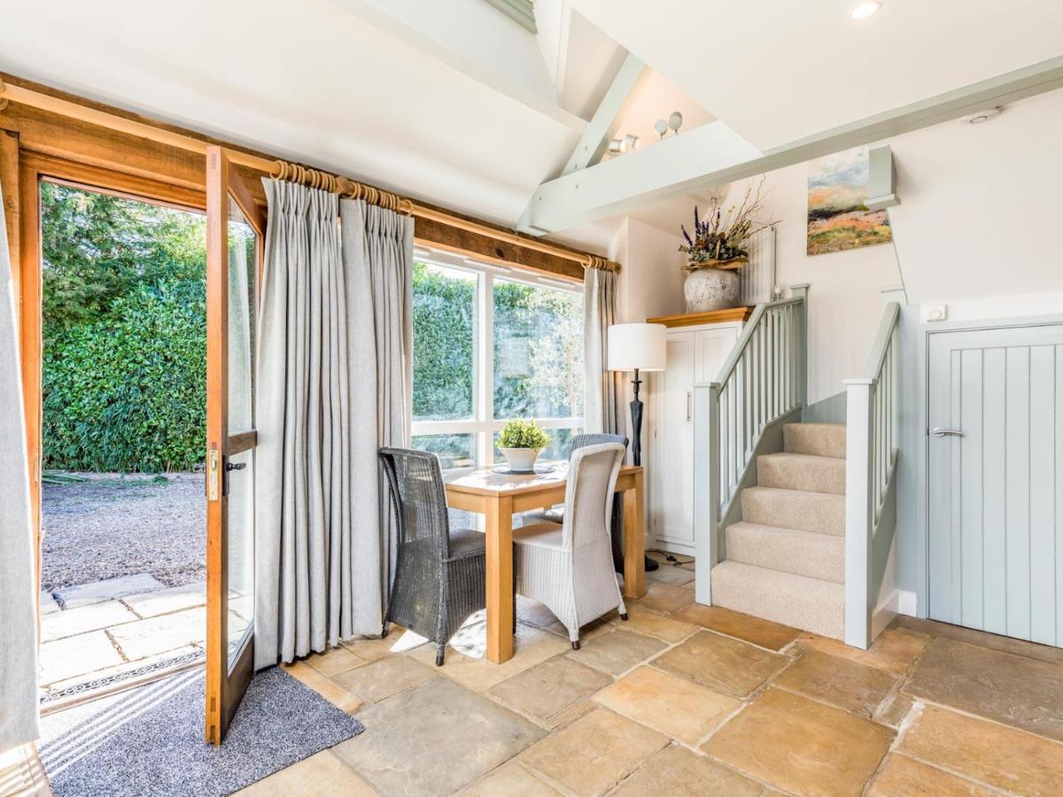 Pass The Keys Peaceful And Beautiful 1 Bedroom Barn Conversion チチェスター エクステリア 写真