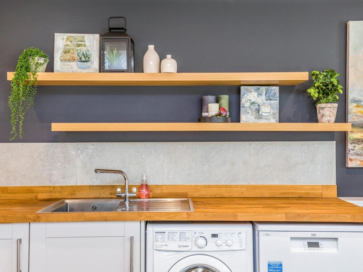 Pass The Keys Peaceful And Beautiful 1 Bedroom Barn Conversion チチェスター エクステリア 写真