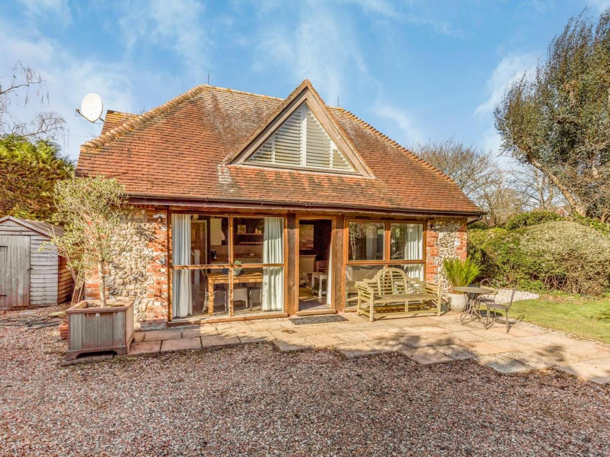 Pass The Keys Peaceful And Beautiful 1 Bedroom Barn Conversion チチェスター エクステリア 写真