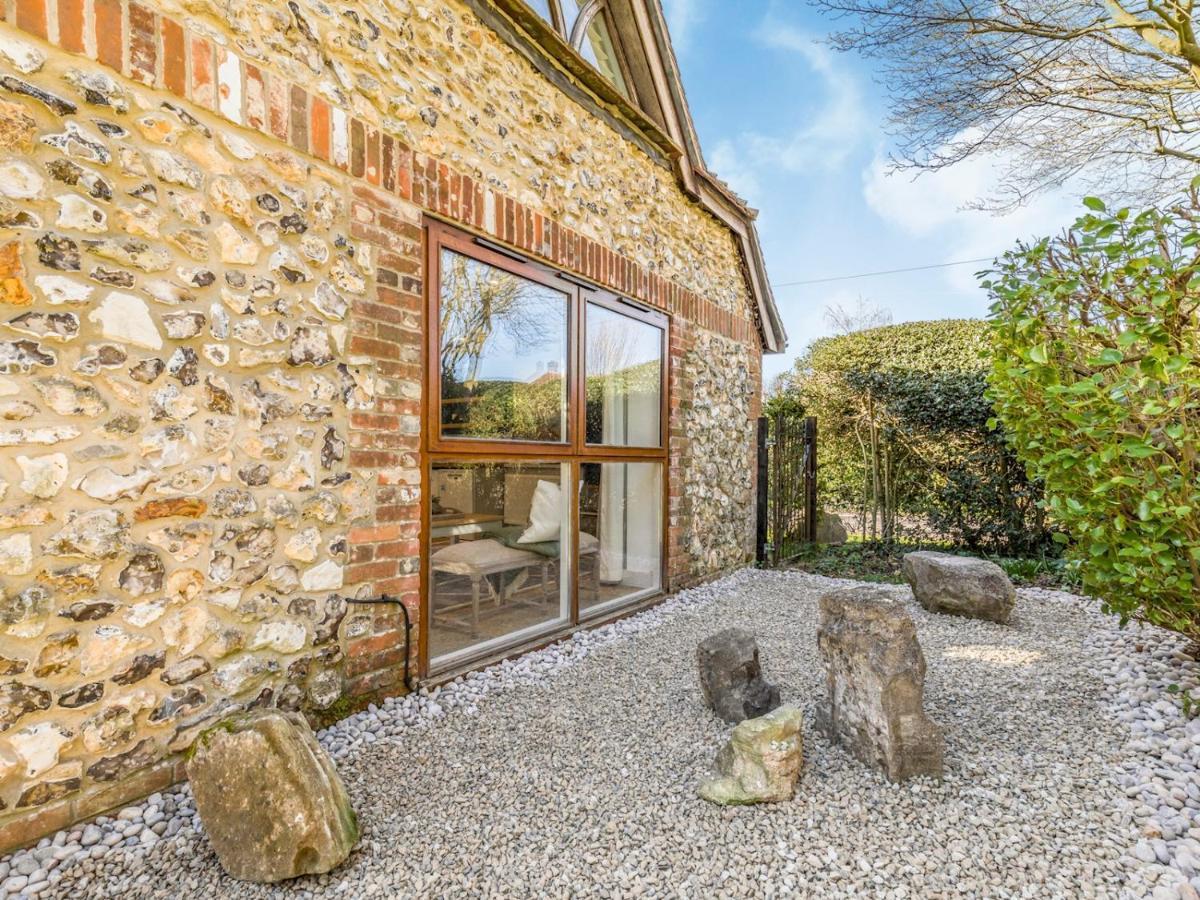 Pass The Keys Peaceful And Beautiful 1 Bedroom Barn Conversion チチェスター エクステリア 写真