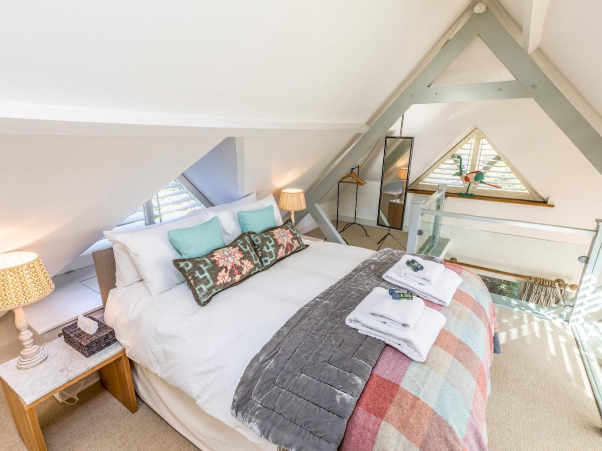 Pass The Keys Peaceful And Beautiful 1 Bedroom Barn Conversion チチェスター エクステリア 写真