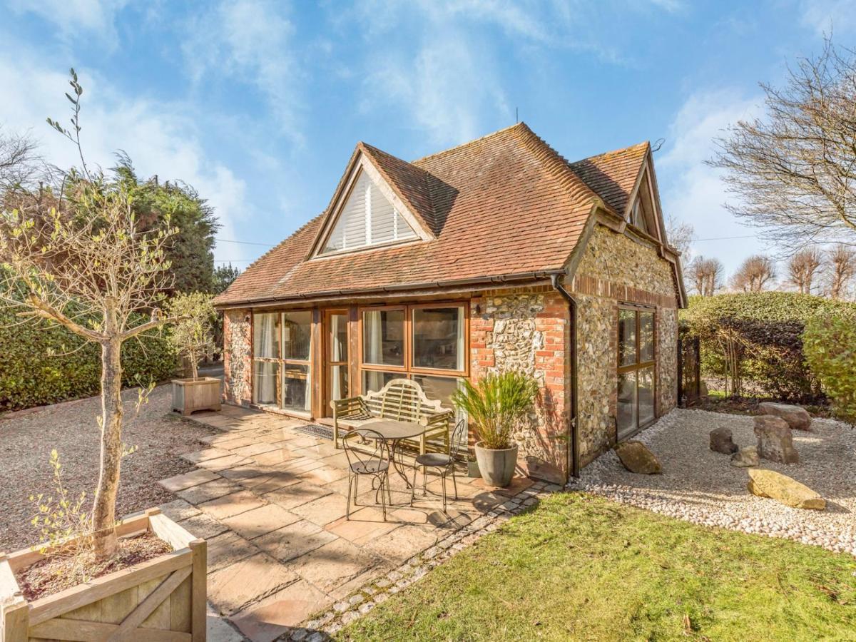 Pass The Keys Peaceful And Beautiful 1 Bedroom Barn Conversion チチェスター エクステリア 写真