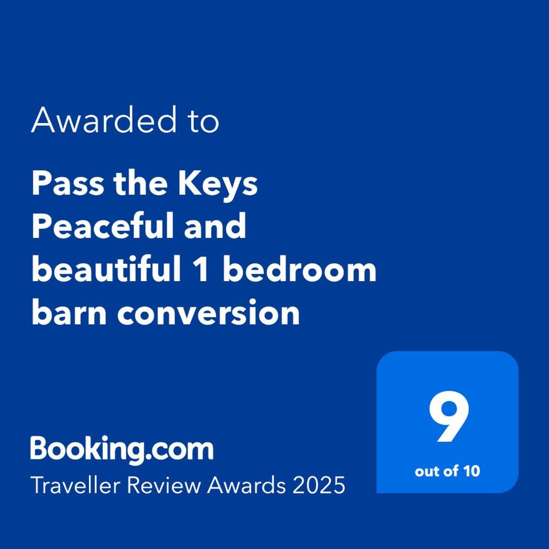 Pass The Keys Peaceful And Beautiful 1 Bedroom Barn Conversion チチェスター エクステリア 写真